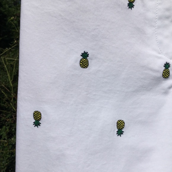 NWT Talbots White Embroidered Pineapples Chino - Picture 2 of 6